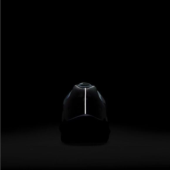 NWT Nike Zoom Prevail  - Picture 8 of 12